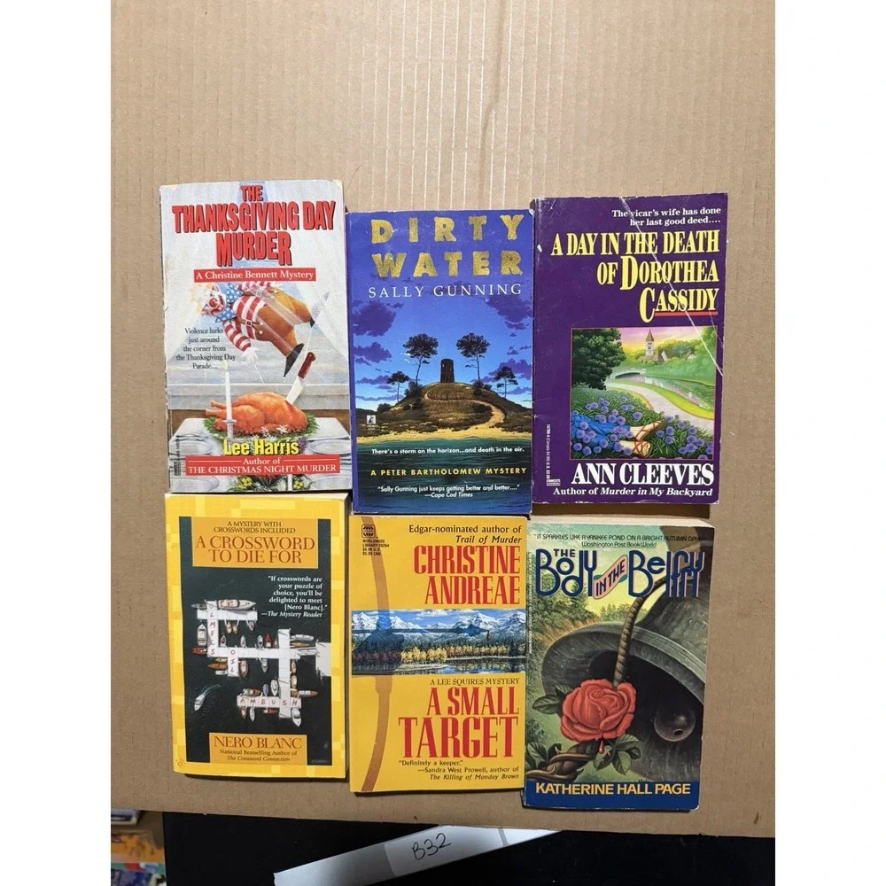 Lot of 10‎ random murder mystery novel paperback books, various authors B32